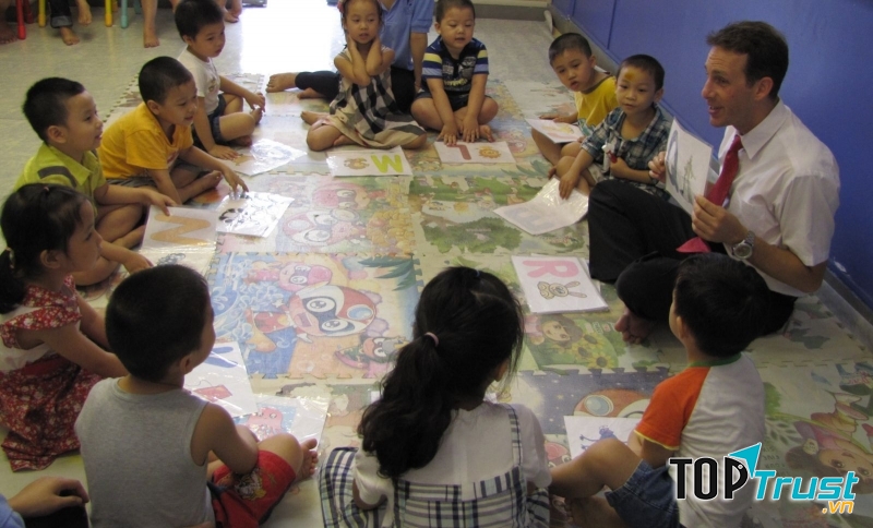 Cách giúp trẻ em mẫu giáo nhớ từ vựng tiếng Anh tốt hơn