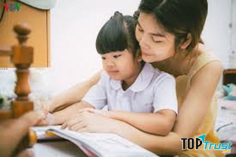 Cách kèm con học bài mùa dịch covid-19 dành cho phụ huynh