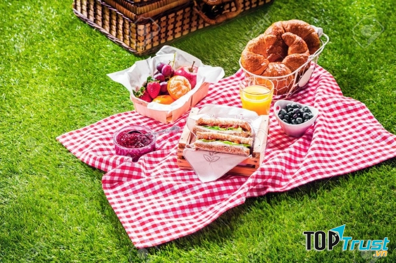 Cách mix đồ đi dã ngoại phù hợp và đẹp nhất