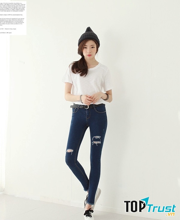 Cách mix đồ với áo thun trắng đơn giản và đẹp nhất cho các nàng