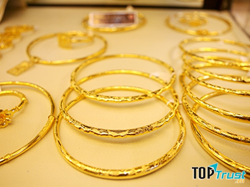 Cách nhận biết vàng thật, vàng giả đơn giản nhất