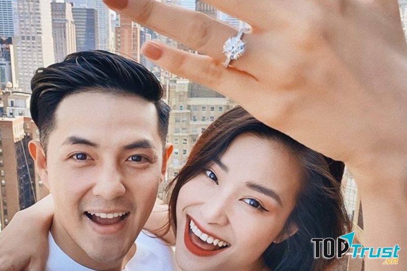 Cặp đôi được yêu thích nhất showbiz Việt