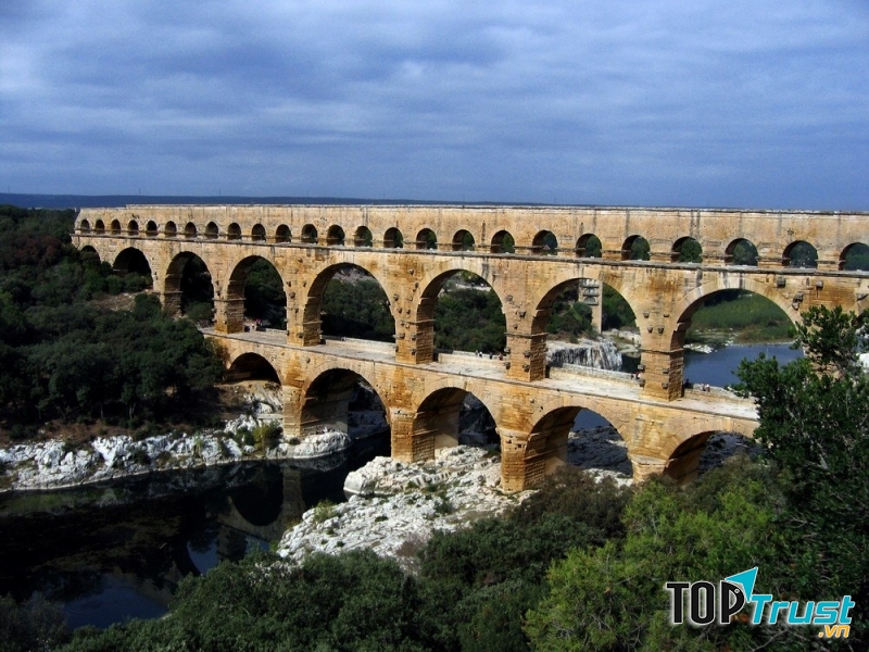 Cây cầu cổ đại vẫn còn tồn tại đến ngày nay