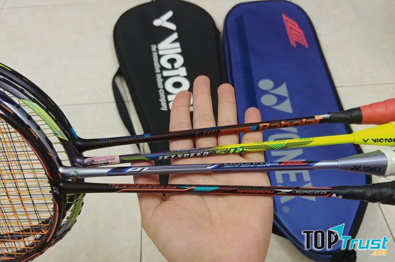 Cây vợt cầu lông đánh đôi tốt nhất hiện nay