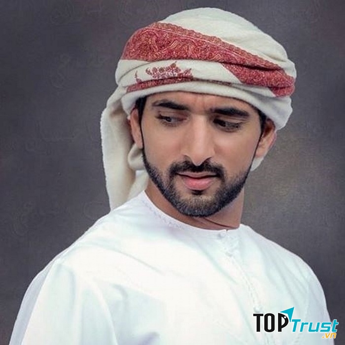 Chàng hoàng tử đẹp trai nhất thế giới