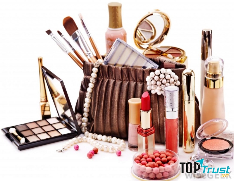 Chất trong mỹ phẩm chị em mang thai cần tránh