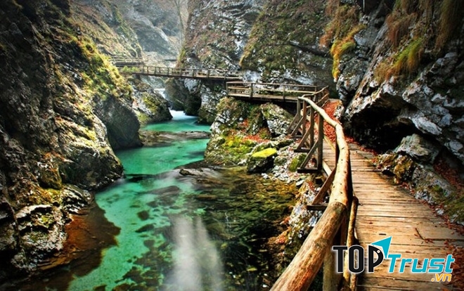 Con đường mòn trên núi đẹp nhất thế giới