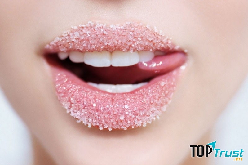 Công thức tẩy da chết cho môi hiệu nghiệm nhất có thể tự làm tại nhà