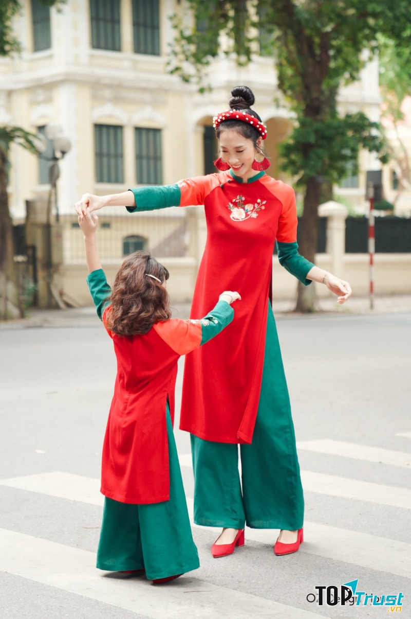 Cửa hàng bán áo dài cách tân đẹp nhất ở Hà Nội