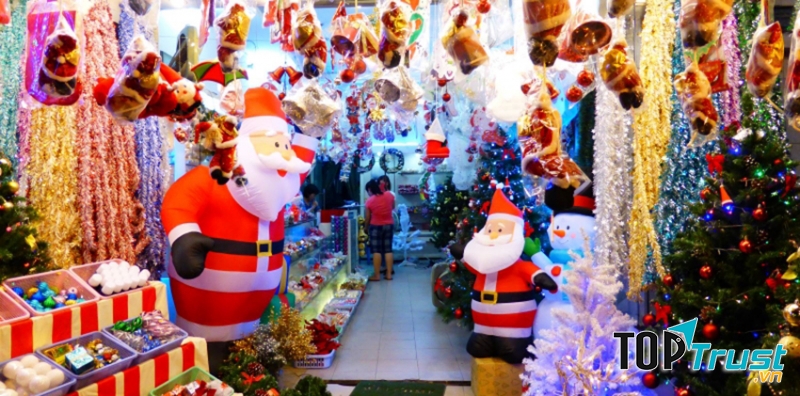 Cửa hàng bán đồ trang trí giáng sinh đẹp tại Đà Nẵng
