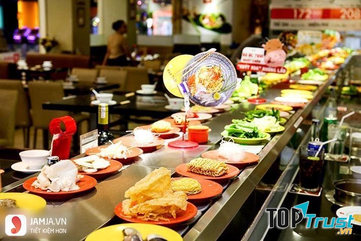 Cửa hàng lẩu băng chuyền Kichi Kichi đắt khách nhất Hà Nội