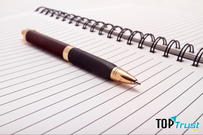 Dàn ý thuyết minh về cây bút bi chi tiết nhất