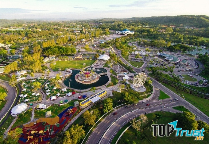 Danh lam thắng cảnh nổi tiếng ở Đông Nam Á