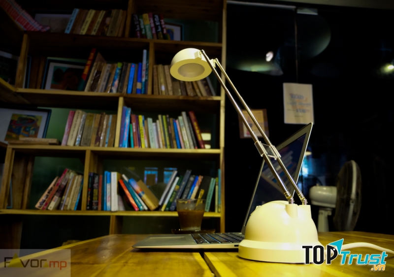 đèn bàn học được yêu thích nhất hiện nay