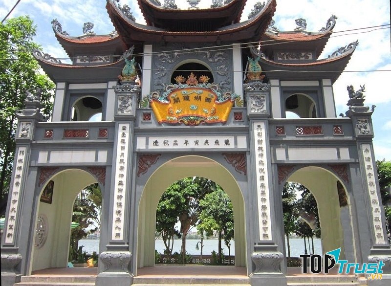 đền chùa linh thiêng nhất Việt Nam