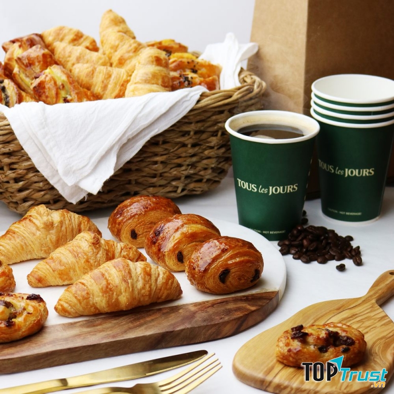 Địa chỉ ăn bánh ngọt Pháp ngon nhất Hà Nội