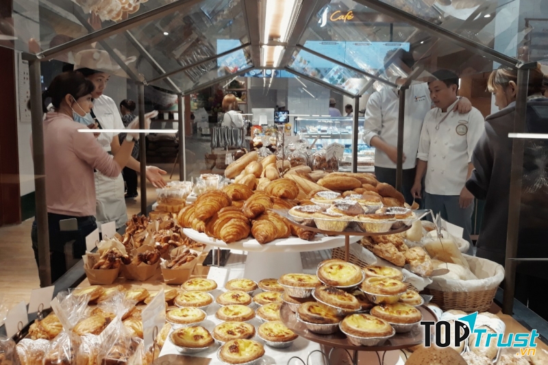 địa chỉ ăn ngon nhất trên phố Huế - Hà Nội