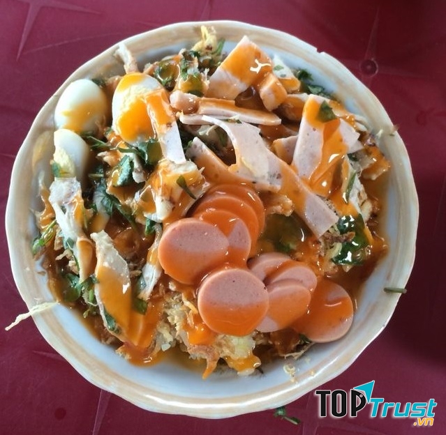 địa chỉ ăn xôi ngon và đông khách ở Huế