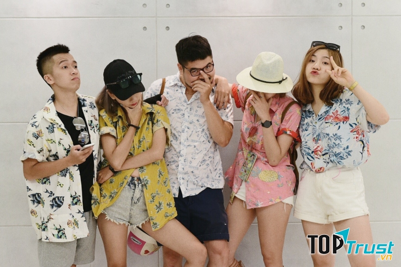 Địa chỉ bán đồ họa tiết rực rỡ cho nhóm bạn ở Tp. HCM và Hà Nội