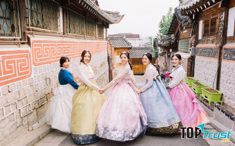 địa chỉ bán và cho thuê Hanbok nổi tiếng tại Sài Gòn