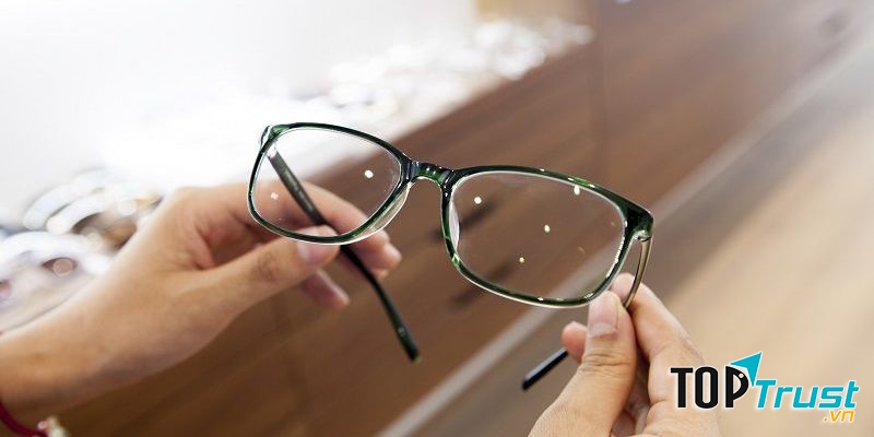 Địa chỉ cắt kính cận uy tín, bảo đảm chất lượng, giá tốt tại Kon Tum