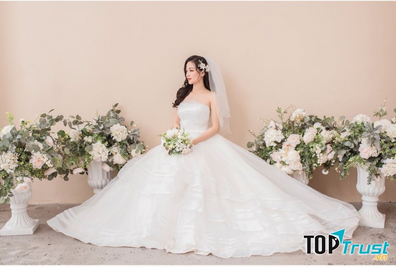 địa chỉ cho thuê váy cưới đẹp nhất ở Thành phố Hưng Yên