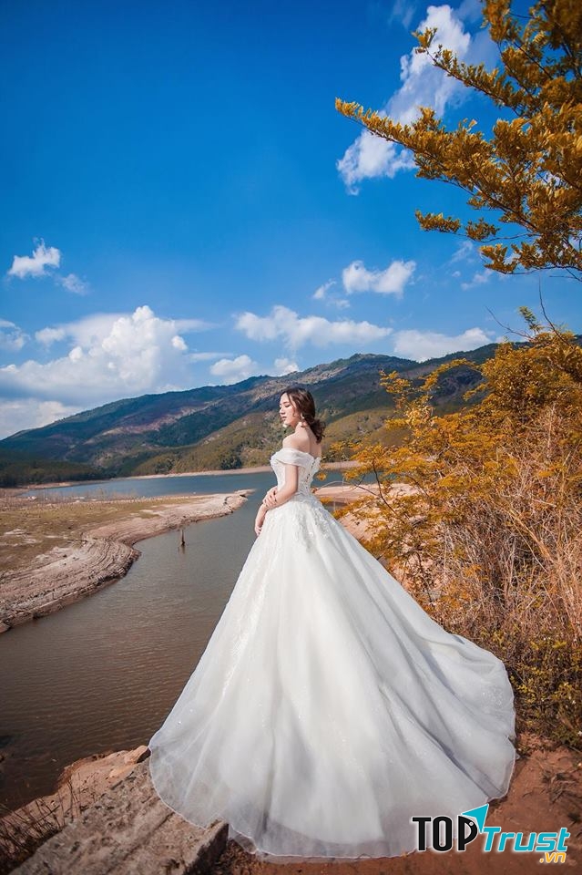 Địa chỉ cho thuê váy cưới đẹp nhất TP. Pleiku, Gia Lai