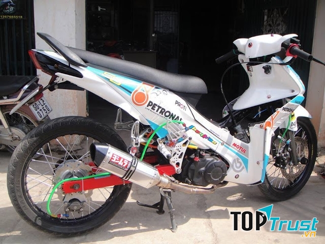 địa chỉ dán keo/decal xe máy đẹp giá rẻ nhất Đà Nẵng