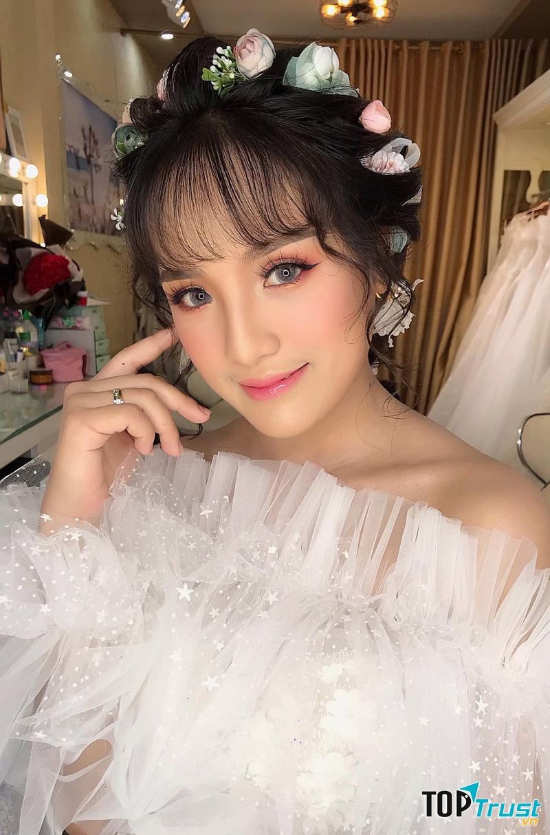 Địa chỉ dạy make up chuyên nghiệp nhất Hưng Yên