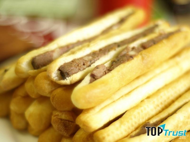 địa chỉ mua bánh mì cay ngon nhất Hải Phòng