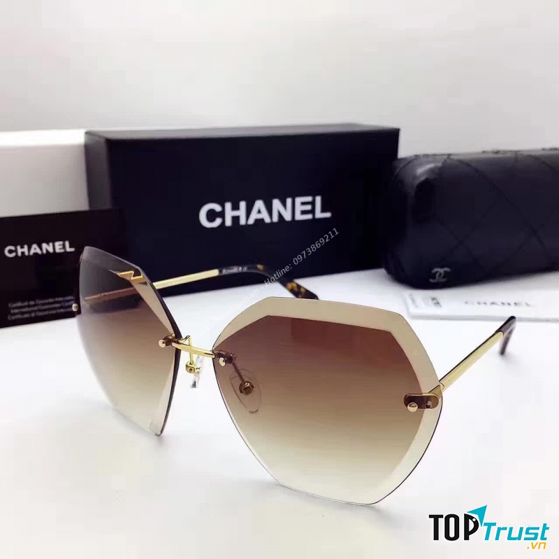 địa chỉ mua kính mắt đẹp và chất lượng tại Hạ Long, Quảng Ninh