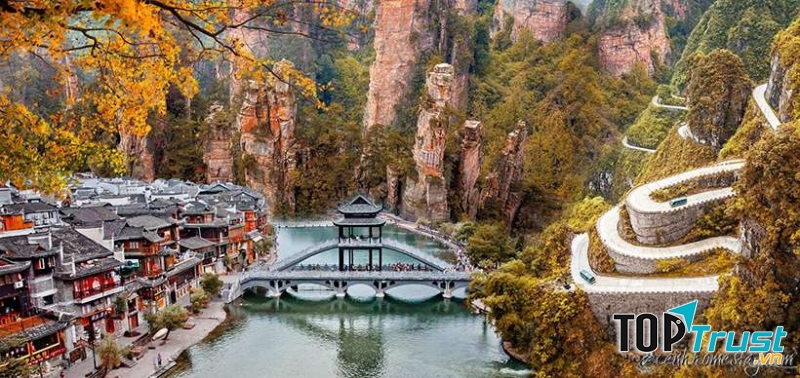 Địa chỉ mua tour du lịch Phượng Hoàng Cổ Trấn giá rẻ, uy tín nhất