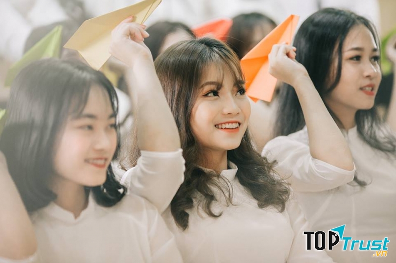 Địa chỉ nhận chụp kỷ yếu đẹp và chất lượng nhất Thái Nguyên