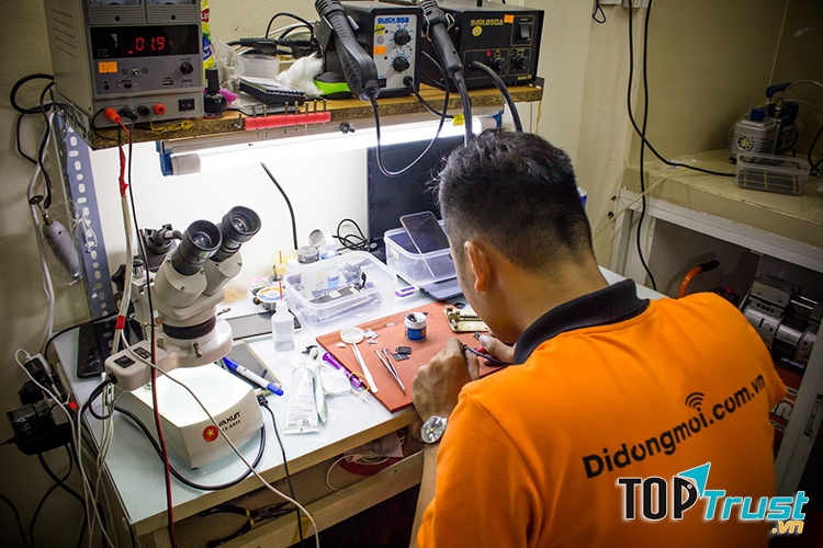 địa chỉ thay màn hình điện thoại Samsung j7, j7 prime, j7 pro ở TP. HCM