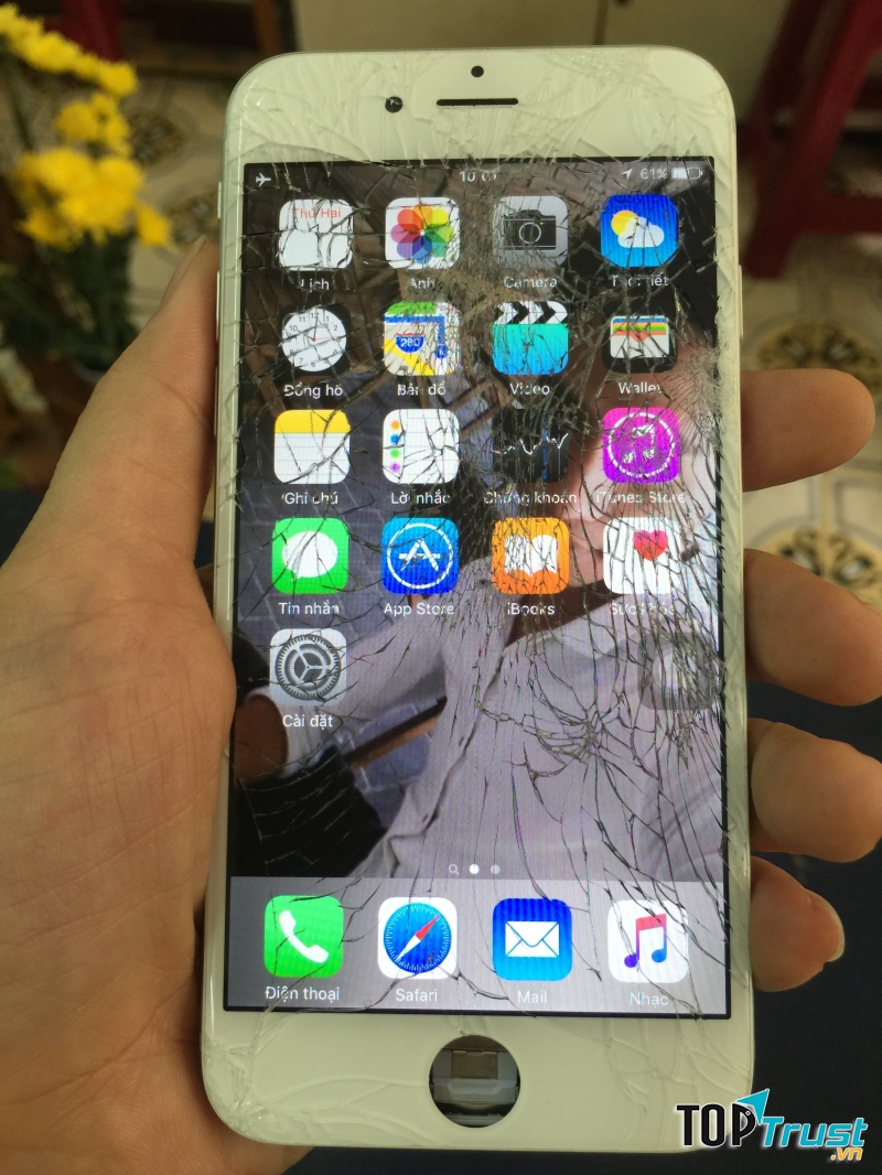 Địa chỉ thay màn hình iphone uy tín nhất quận 4, TP. HCM