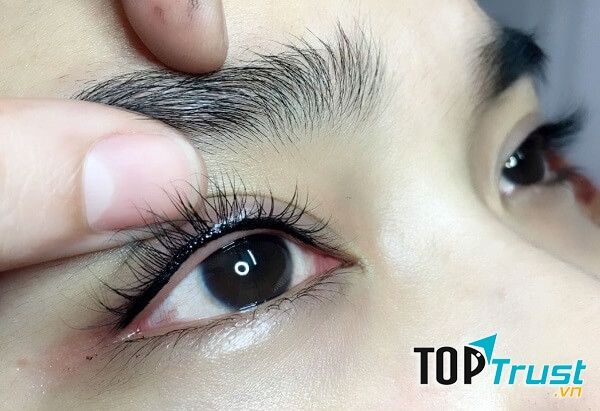 Địa chỉ xăm mí mắt đẹp và uy tín nhất TP. Vinh, Nghệ An