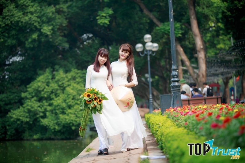 địa điểm chụp ảnh kỷ đáng nhớ, ý nghĩa dành cho học sinh, sinh viên Hà Nội