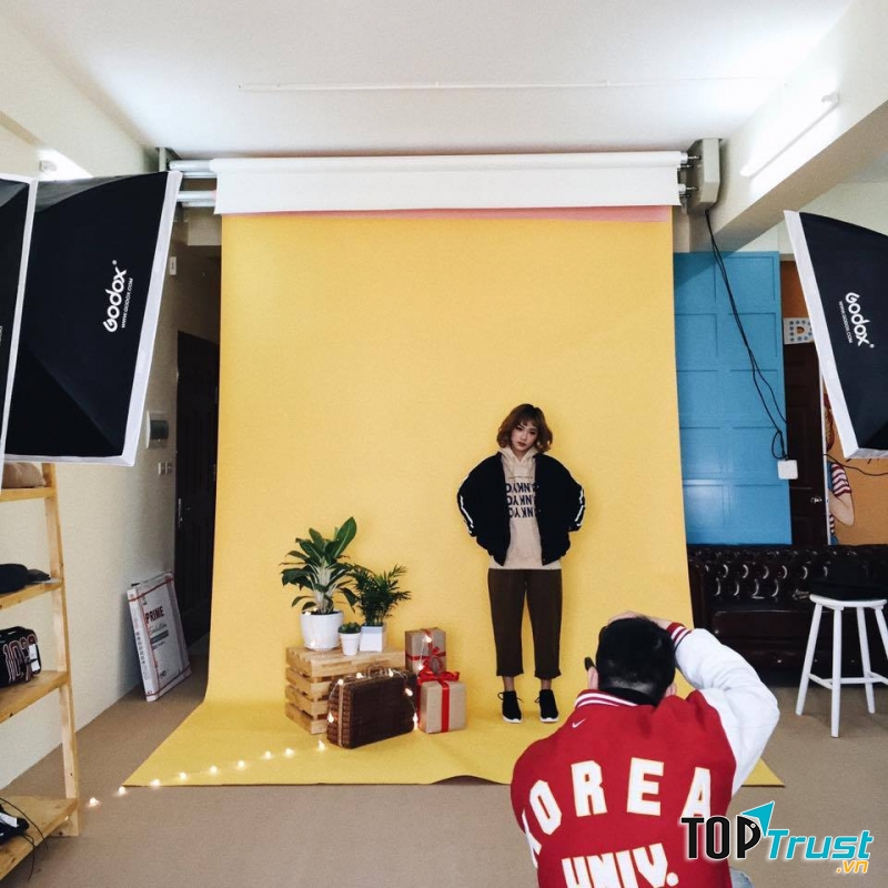 Dịch vụ bán phông nền, vật tư thiết bị ngành ảnh set up studio tại Hà Nội