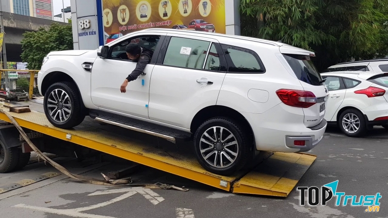 Dịch vụ cứu hộ xe ô tô uy tín và chuyên nghiệp nhất ở Hà Nội