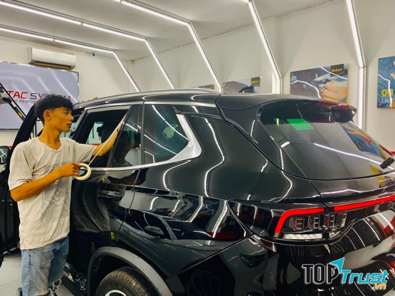 Dịch vụ vệ sinh nội thất ô tô uy tín nhất tại Bình Dương