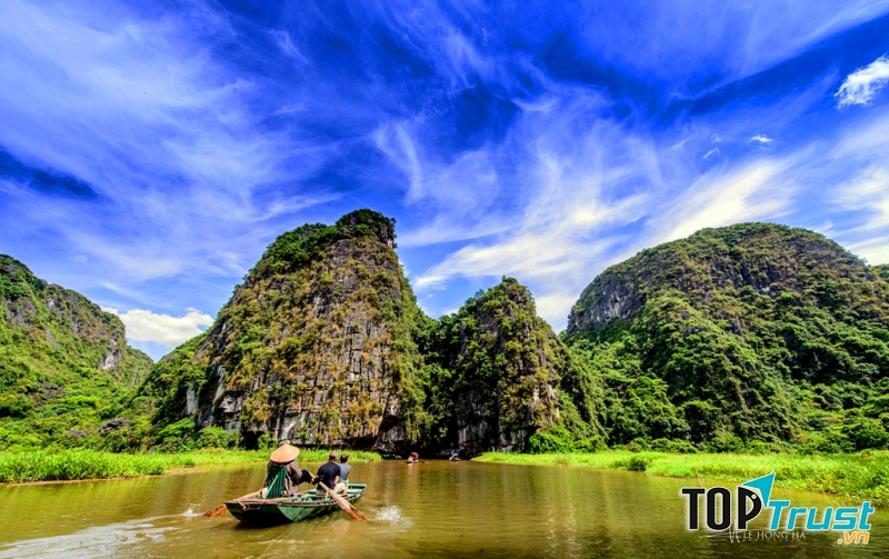 điểm du lịch hùng vĩ tại Ninh Bình