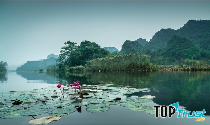 Điểm du lịch văn hóa tâm linh nổi tiếng ở ngoại thành Hà Nội