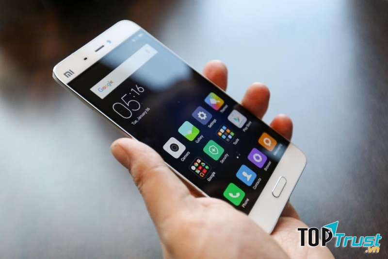 điều cần chú ý khi vệ sinh smartphone đúng cách