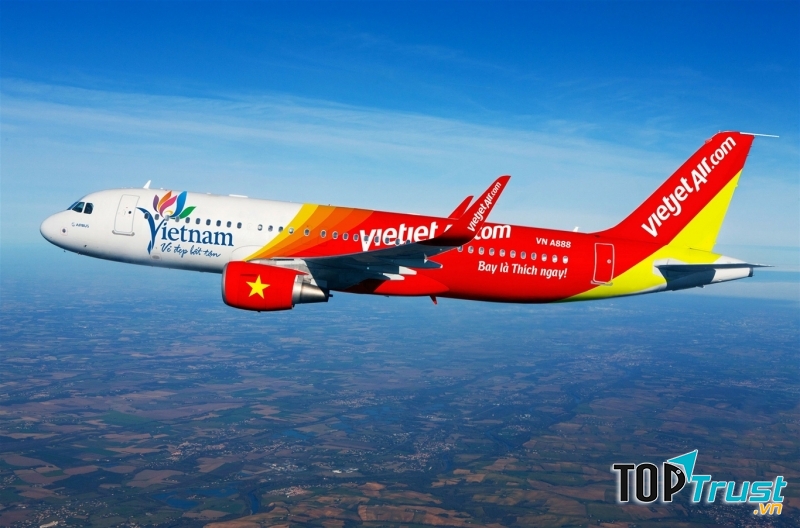 Điều không nên làm khi đi máy bay