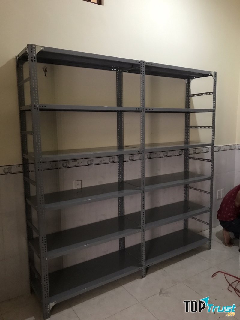 đơn vị cung cấp kệ sắt V lỗ tốt, đẹp  nhất TPHCM