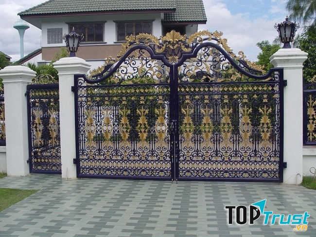 Đơn vị làm cửa sắt mỹ thuật uy tín nhất TP HCM
