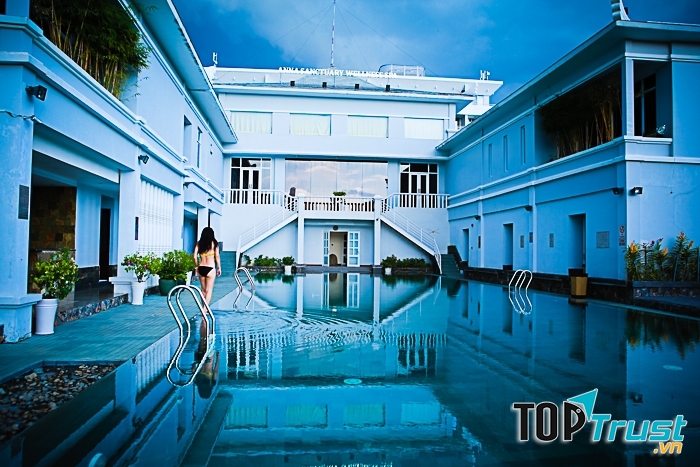 Hồ bơi ngoài trời nổi tiếng nhất ở TP.HCM