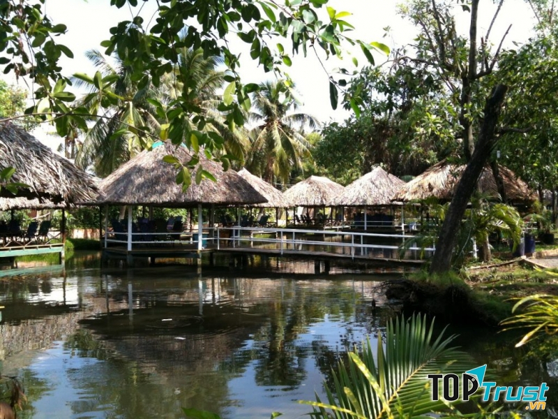 Hồ câu cá lớn nhất tại Hà Nội