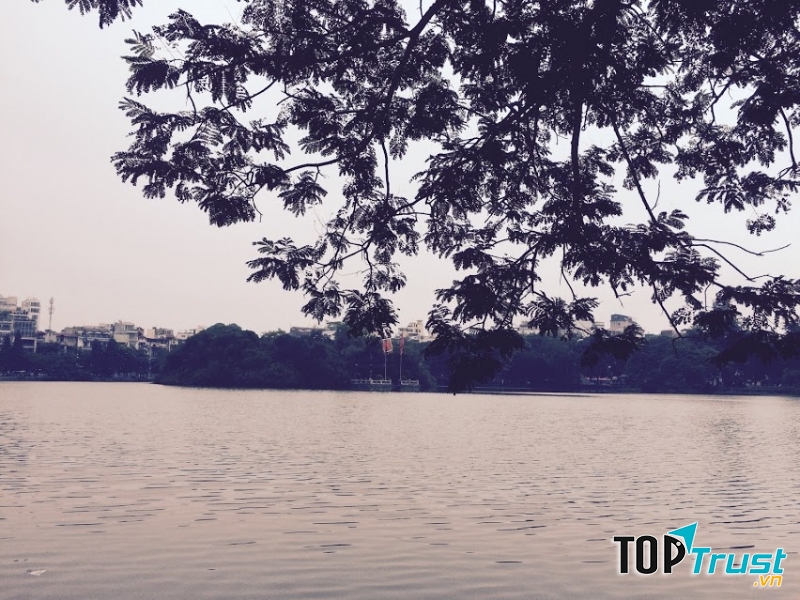 Hoạt động nên tham gia trên phố đi bộ hồ Gươm