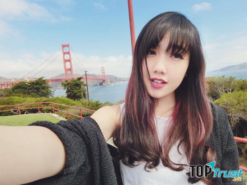 Hotgirl vừa đẹp vừa tài năng